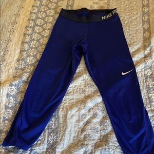 Nike cropped leggings
